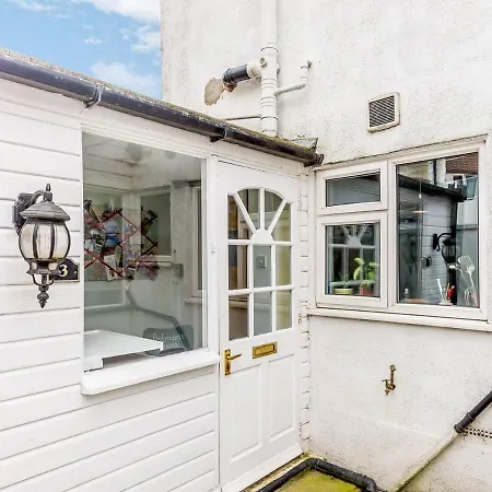 Holiday home Belmont Gem